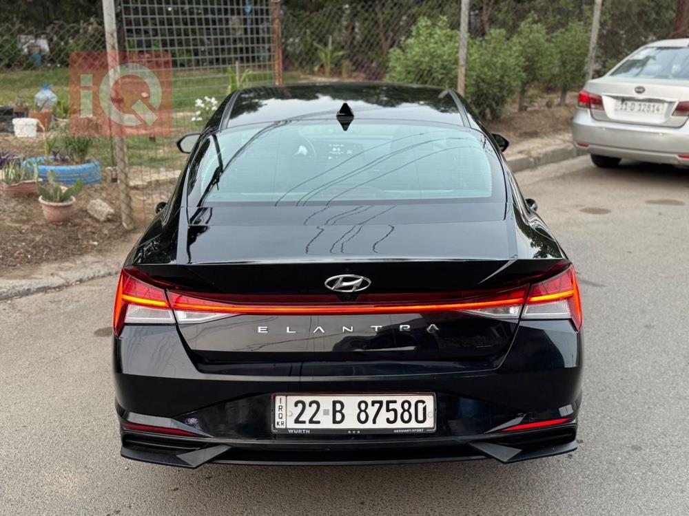 هیوندای ئەلەنترا
